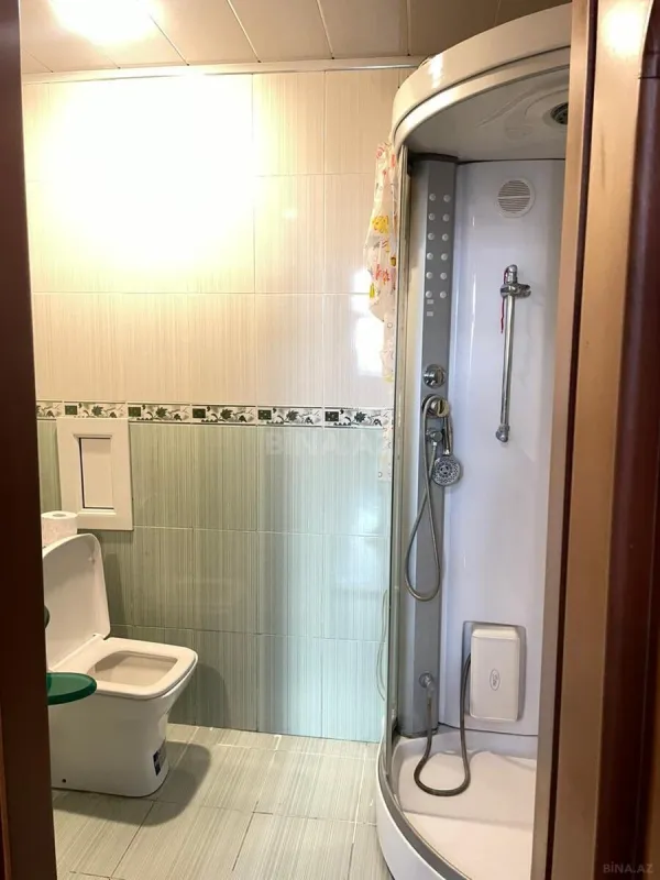 Kirayə verilir 4 otaqlı mənzil 160 m²