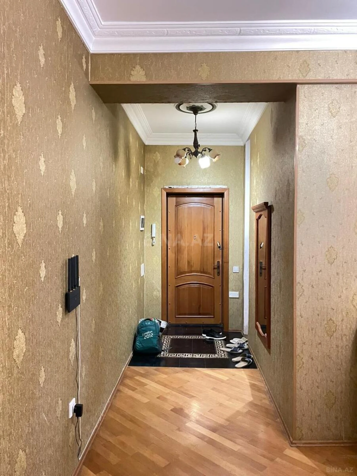 Kirayə verilir 4 otaqlı mənzil 160 m²