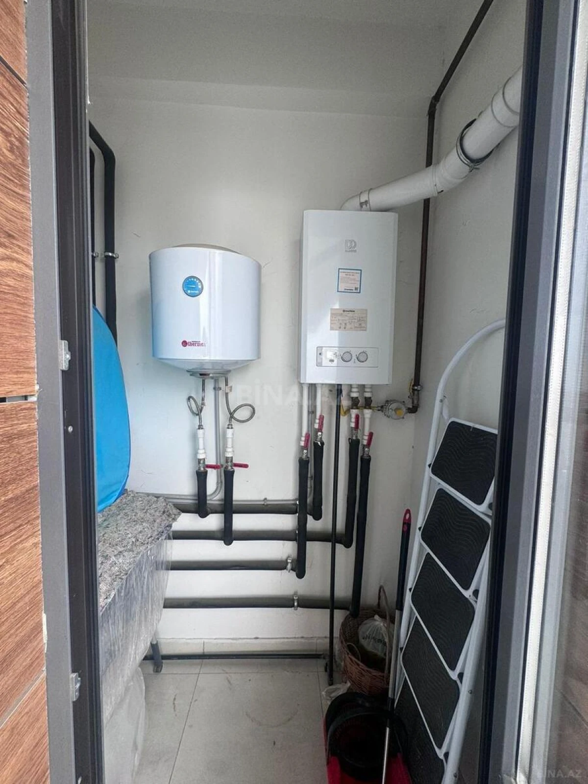 Satılır 3 otaqlı mənzil 120 m²