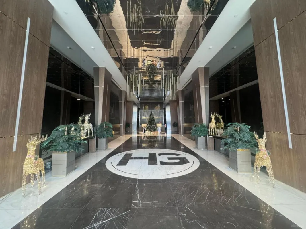 Satılır 3 otaqlı mənzil 120 m²