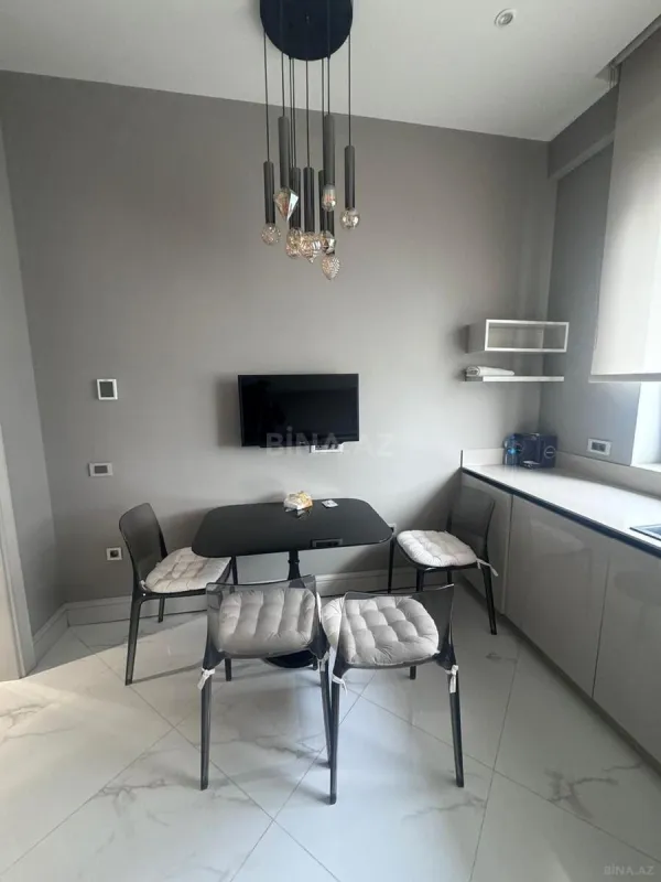 Satılır 3 otaqlı mənzil 120 m²