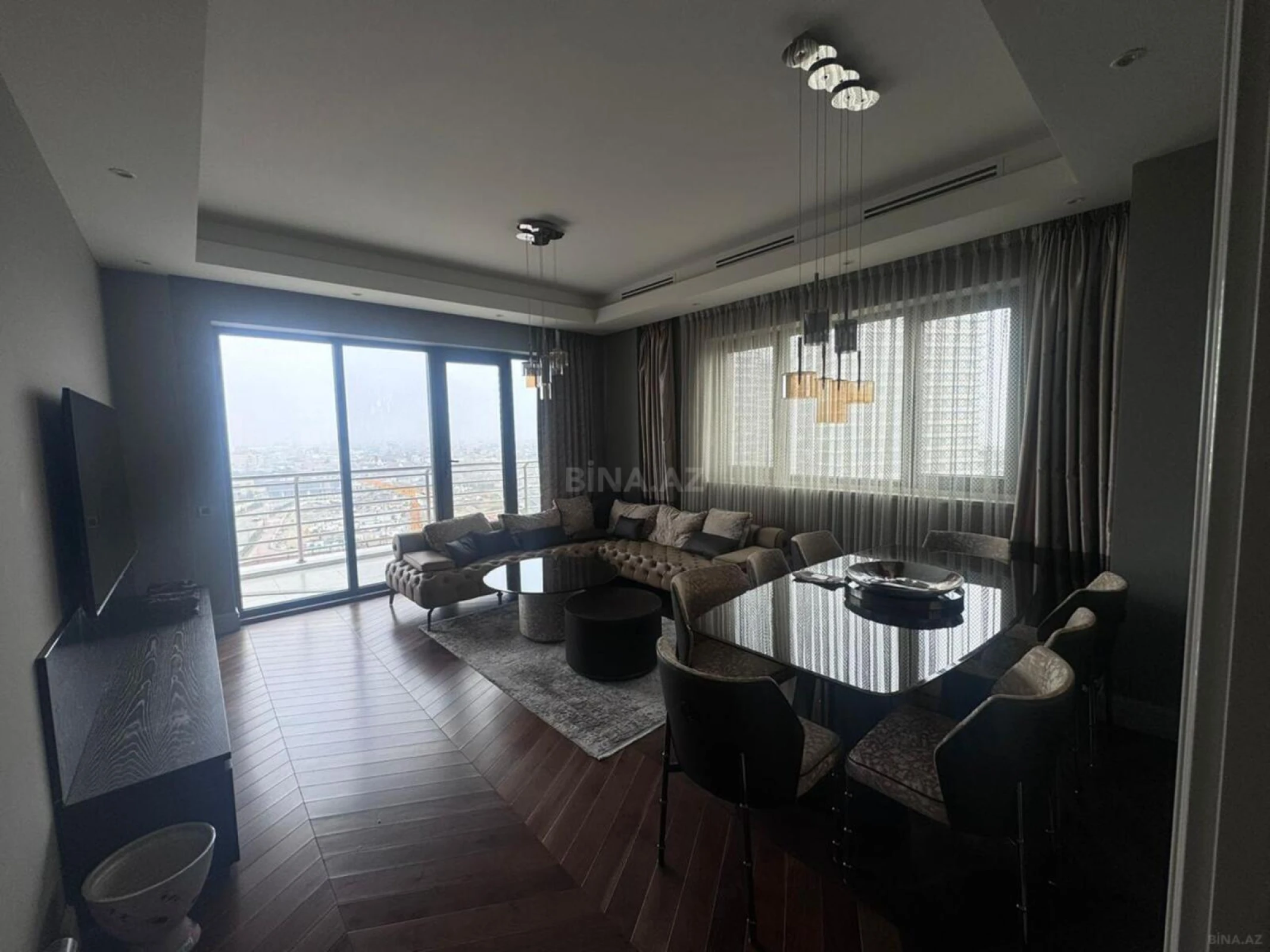 Satılır 3 otaqlı mənzil 120 m²