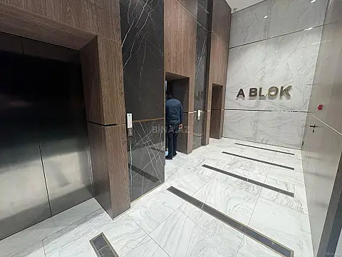 Satılır 3 otaqlı mənzil 120 m²