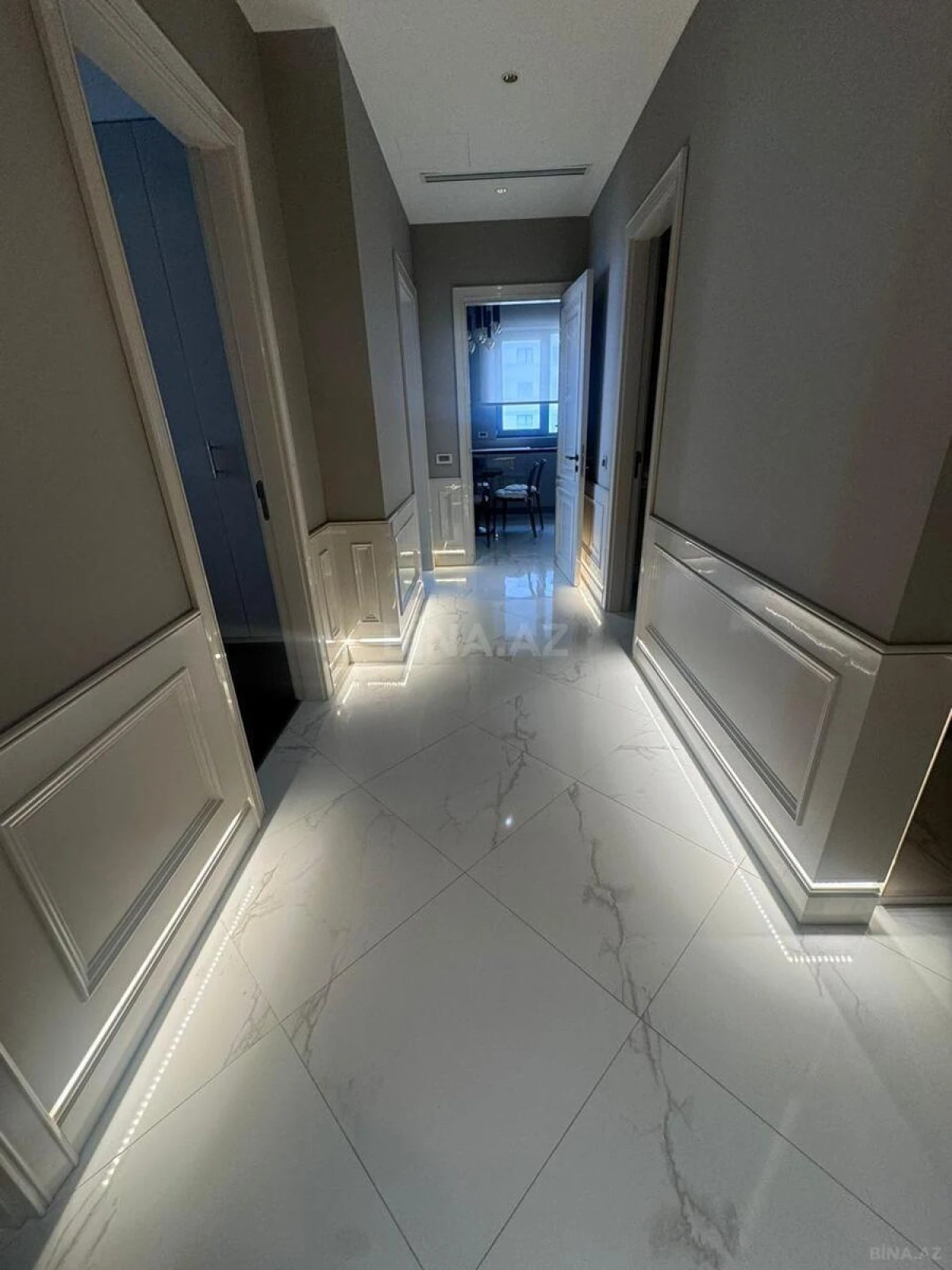 Satılır 3 otaqlı mənzil 120 m²