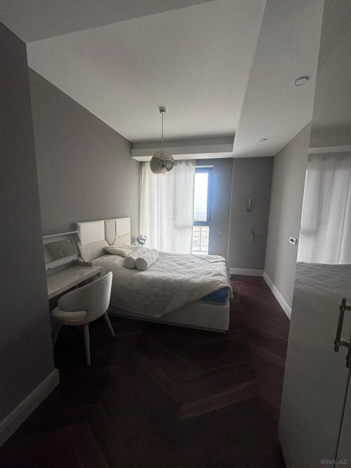 Satılır 3 otaqlı mənzil 120 m²