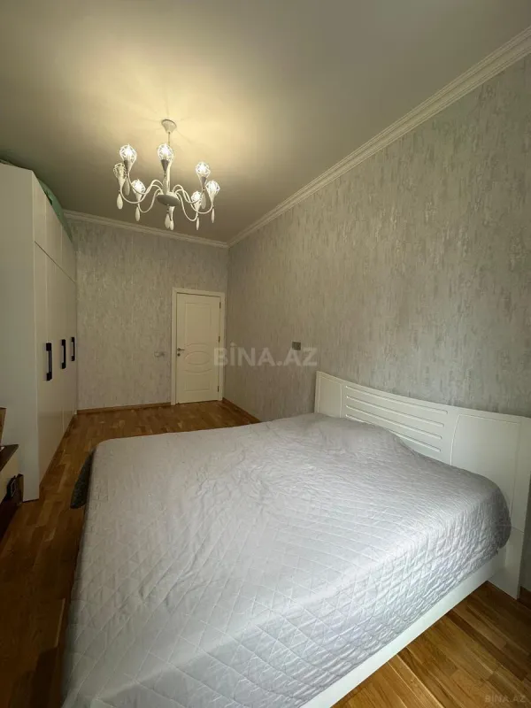Satılır 3 otaqlı mənzil 105 m²