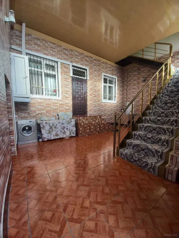 Satılır 5 otaqlı həyət evi 150 m²