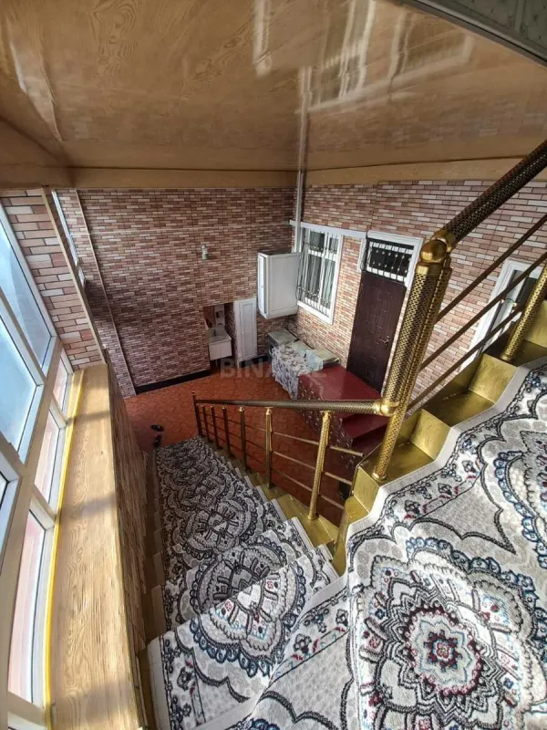 Satılır 5 otaqlı həyət evi 150 m²