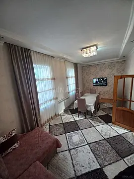 Satılır 5 otaqlı həyət evi 150 m²