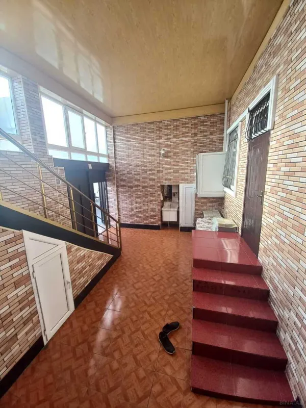 Satılır 5 otaqlı həyət evi 150 m²