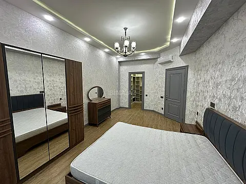 Kirayə verilir 3 otaqlı mənzil 110 m²