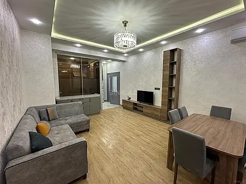 Kirayə verilir 3 otaqlı mənzil 110 m² — Bakı, Yeni Günəşli 3 otaq 110.00 m²
