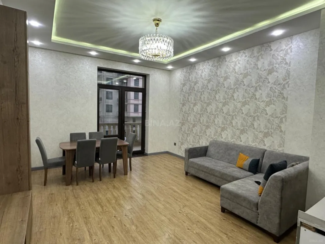 Kirayə verilir 3 otaqlı mənzil 110 m²