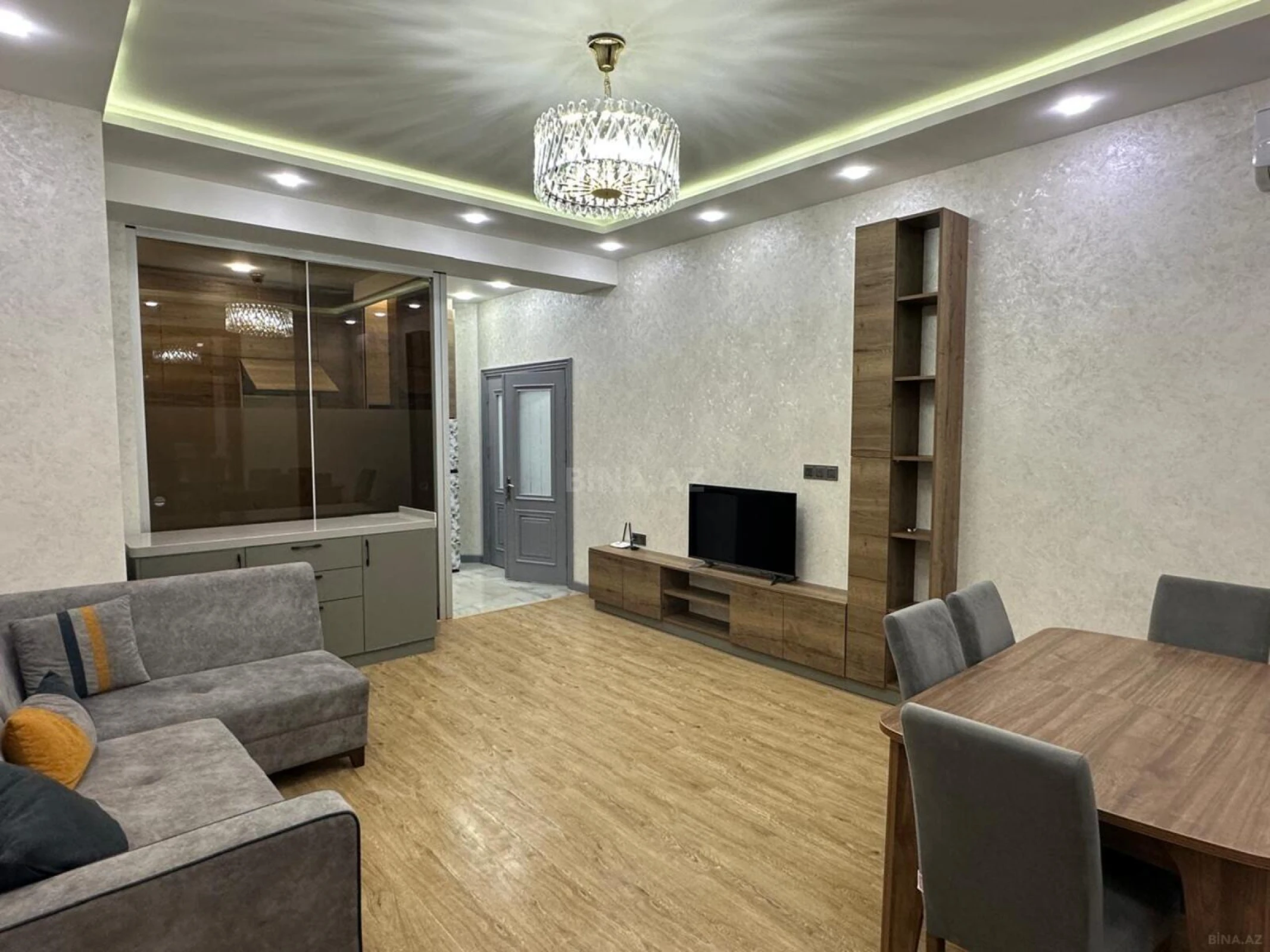 Kirayə verilir 3 otaqlı mənzil 110 m²