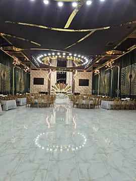 Satılır obyekt 900 m²