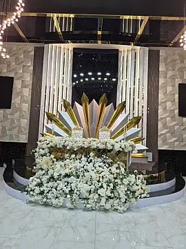 Satılır obyekt 900 m²