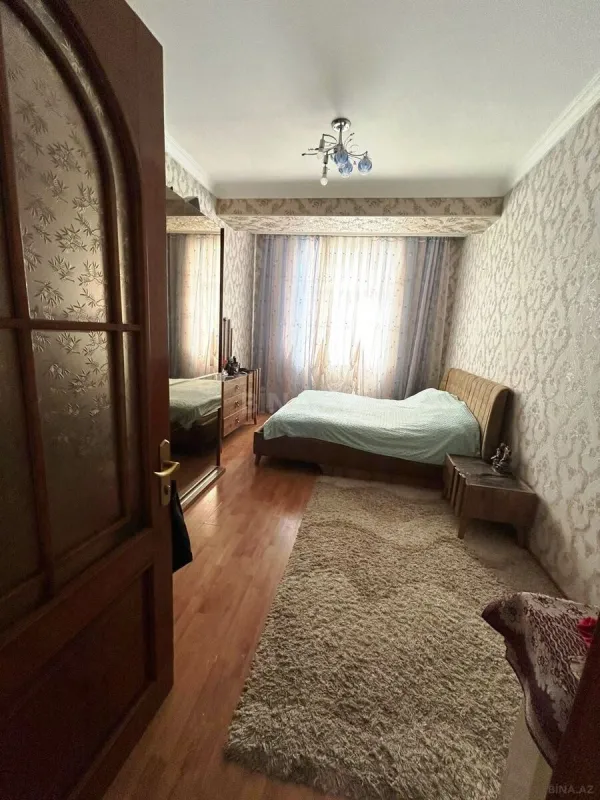 Satılır 3 otaqlı mənzil 110 m²