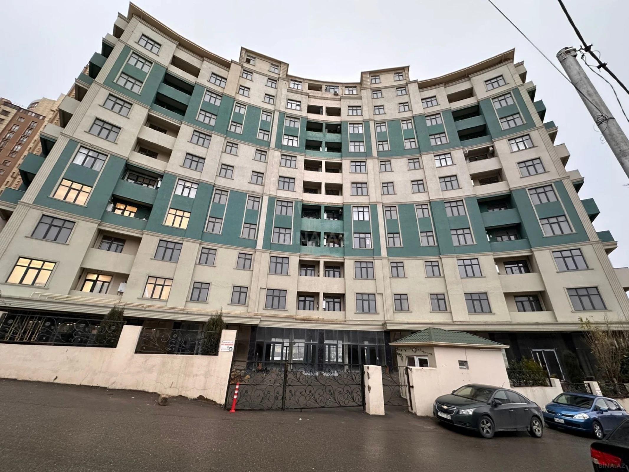 Satılır 2 otaqlı mənzil 80 m²