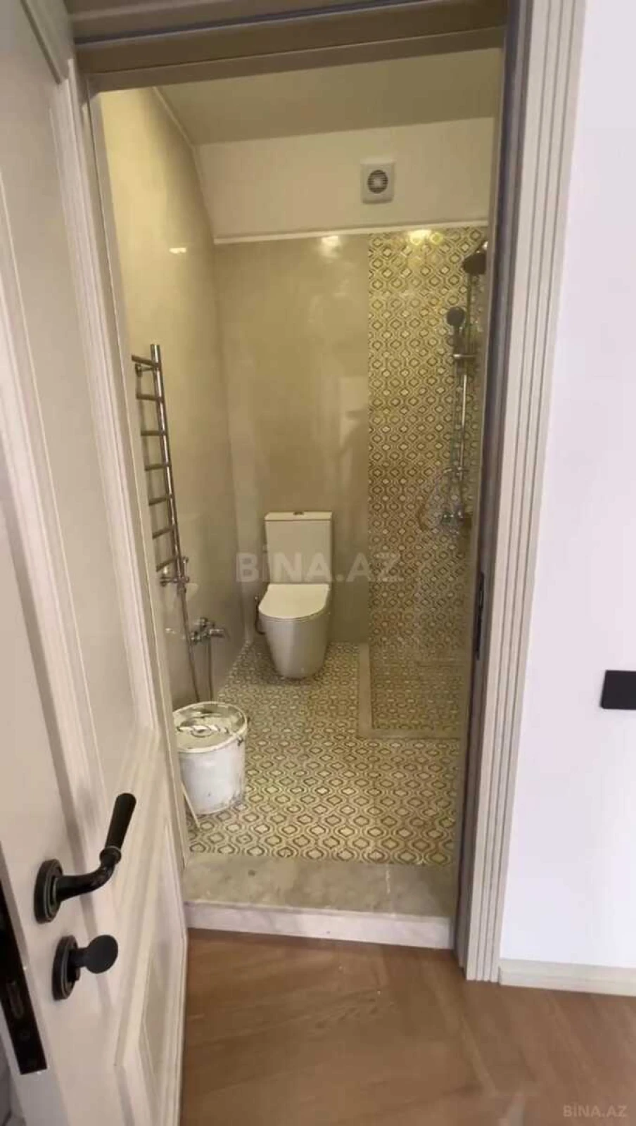 Satılır 5 otaqlı həyət evi 220 m²