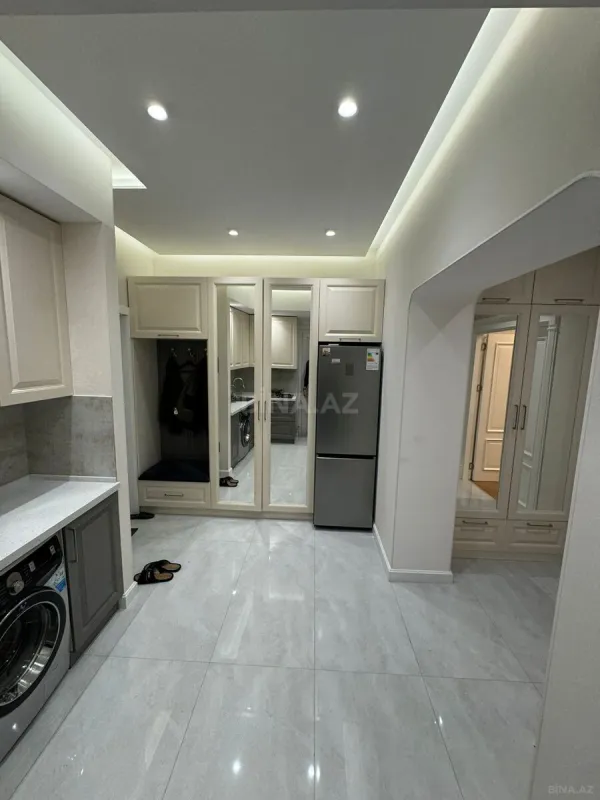 Kirayə verilir 2 otaqlı mənzil 80 m²