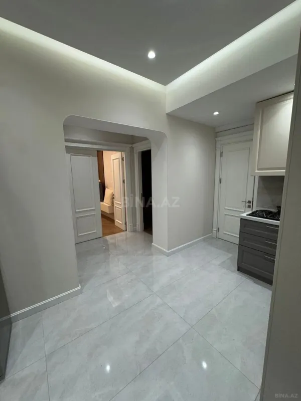 Kirayə verilir 2 otaqlı mənzil 80 m²
