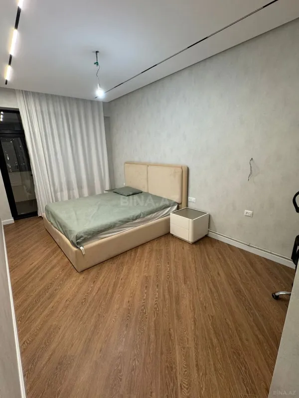 Kirayə verilir 2 otaqlı mənzil 80 m²