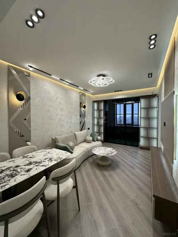 Satılır 2 otaqlı mənzil 68 m²