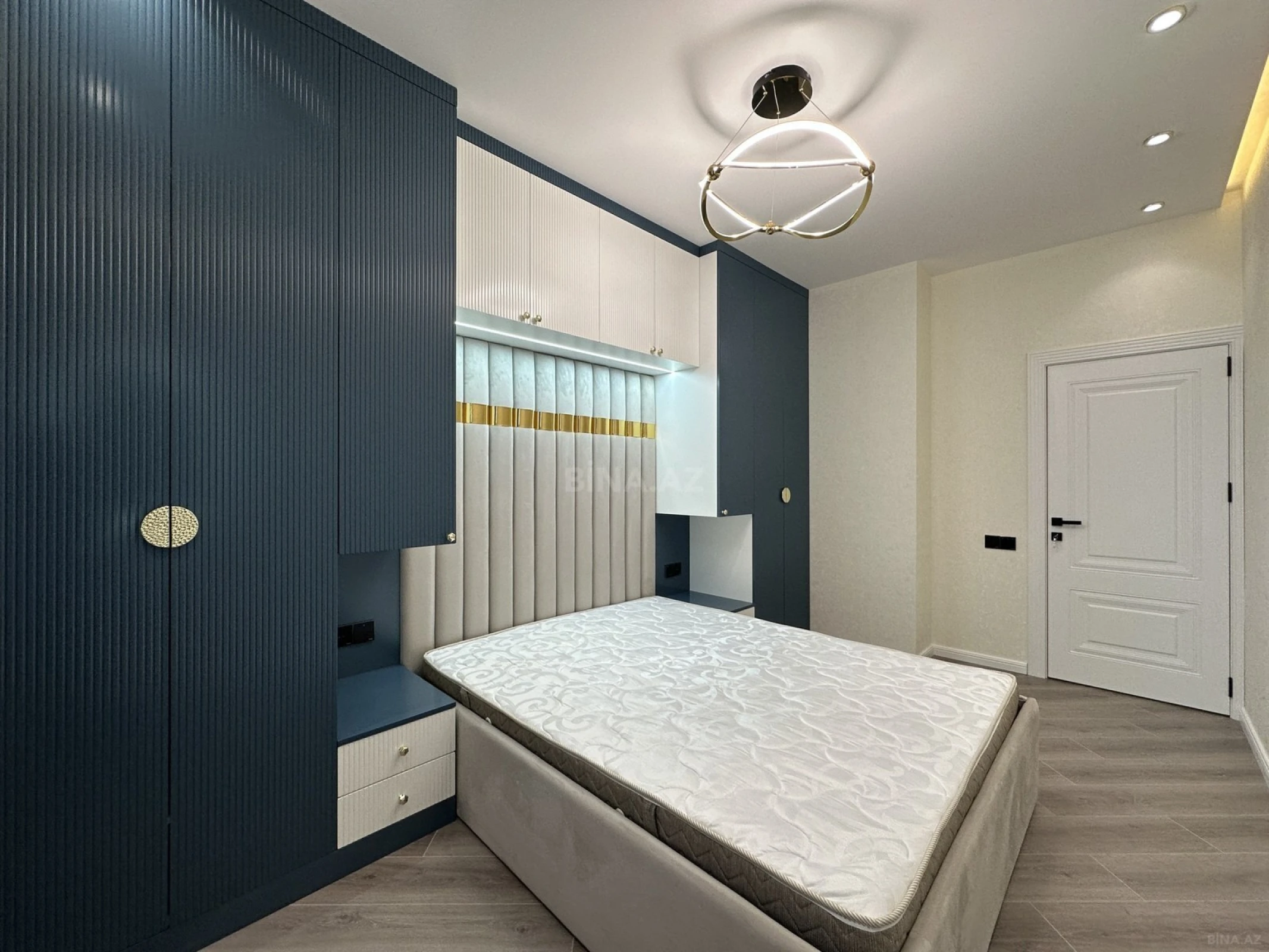 Satılır 2 otaqlı mənzil 68 m²
