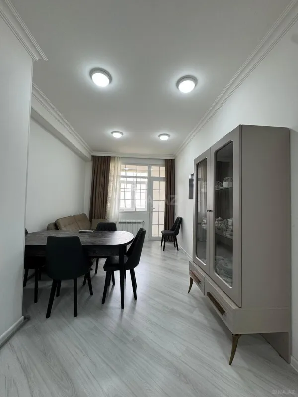 Satılır 2 otaqlı mənzil 68 m²