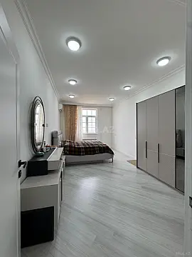 Satılır 2 otaqlı mənzil 68 m²