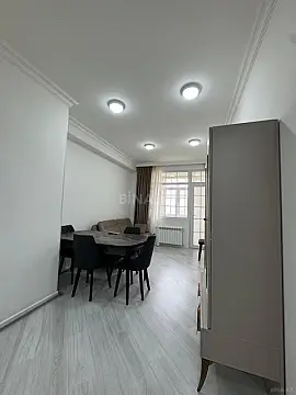 Satılır 2 otaqlı mənzil 68 m²