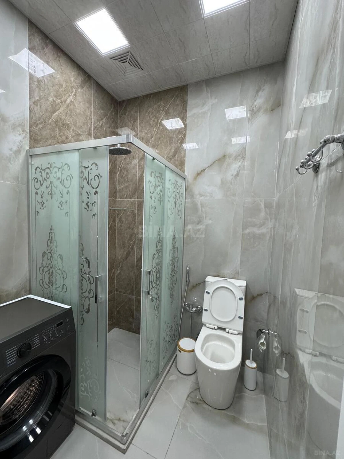 Kirayə verilir 2 otaqlı mənzil 70 m²