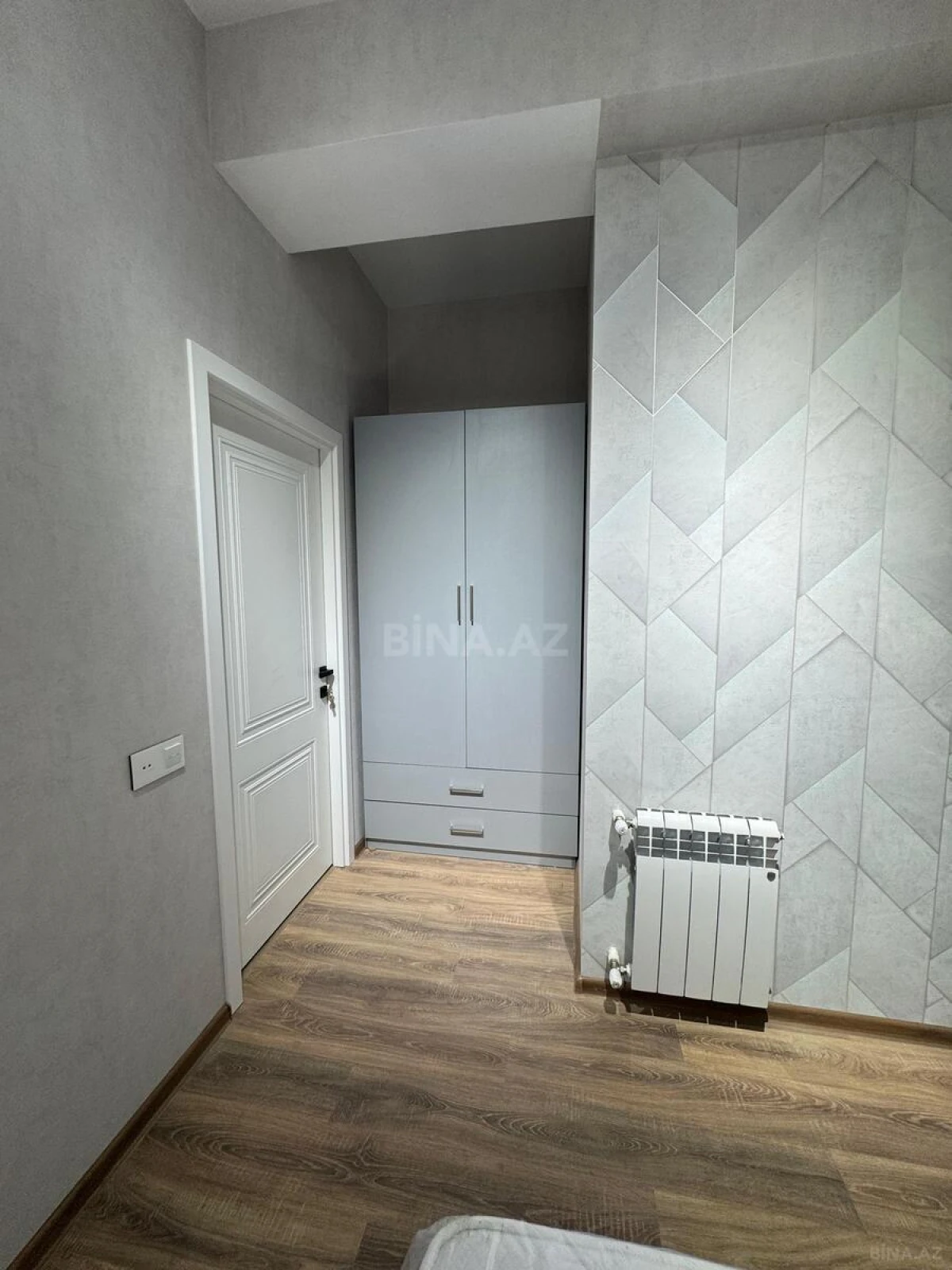 Kirayə verilir 2 otaqlı mənzil 70 m²