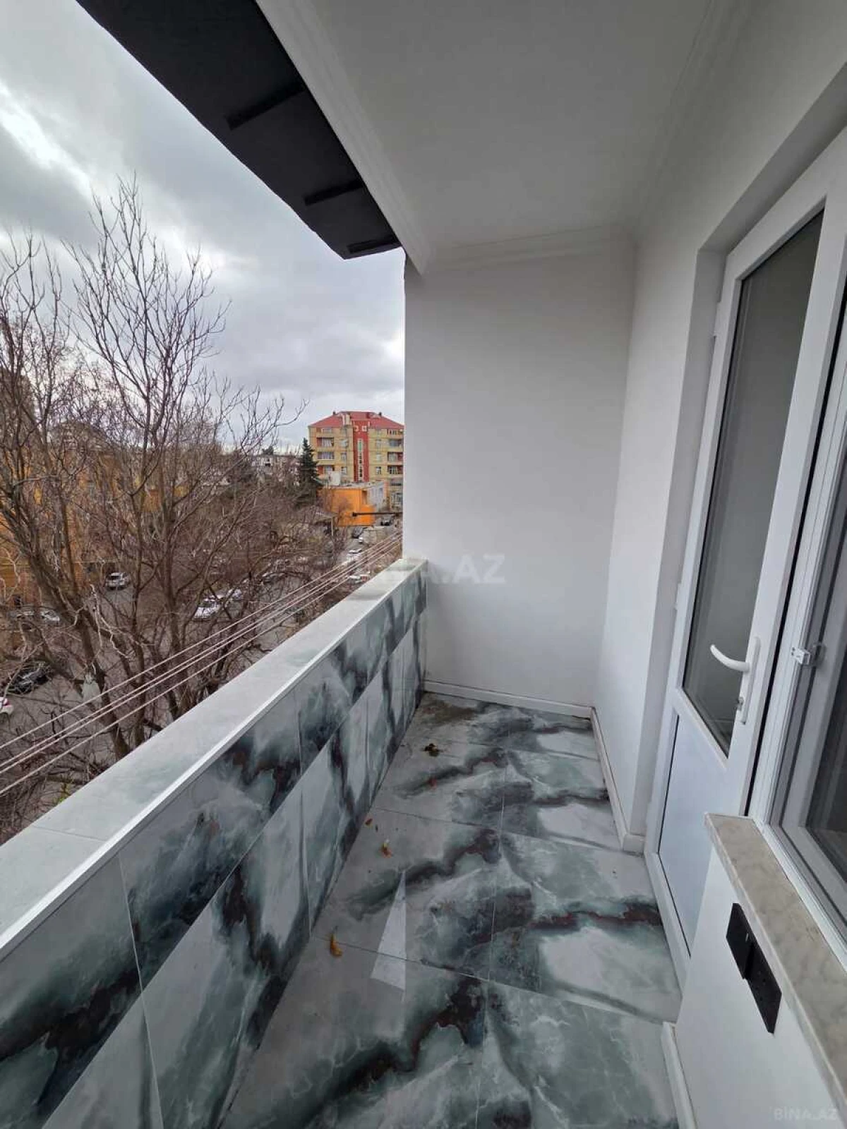 Satılır 3 otaqlı mənzil 85 m²