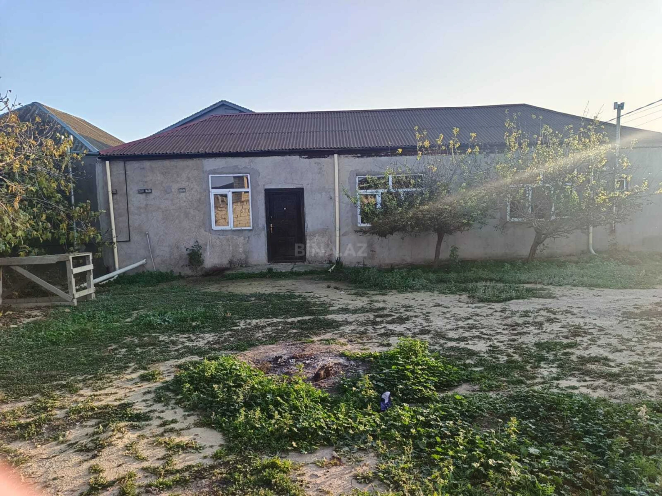 Satılır 10 otaqlı həyət evi 345 m²