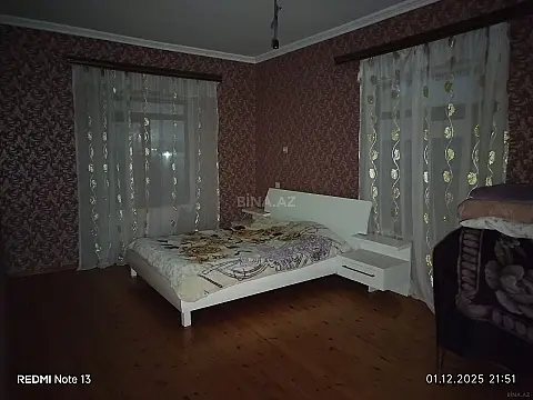 Satılır 10 otaqlı həyət evi 345 m²