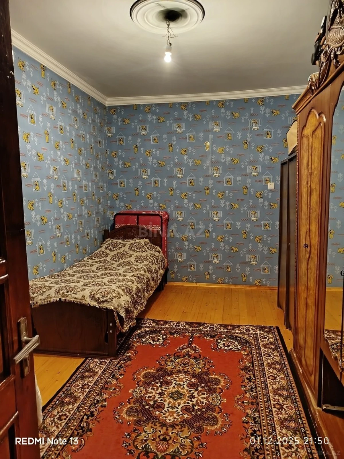 Satılır 10 otaqlı həyət evi 345 m²