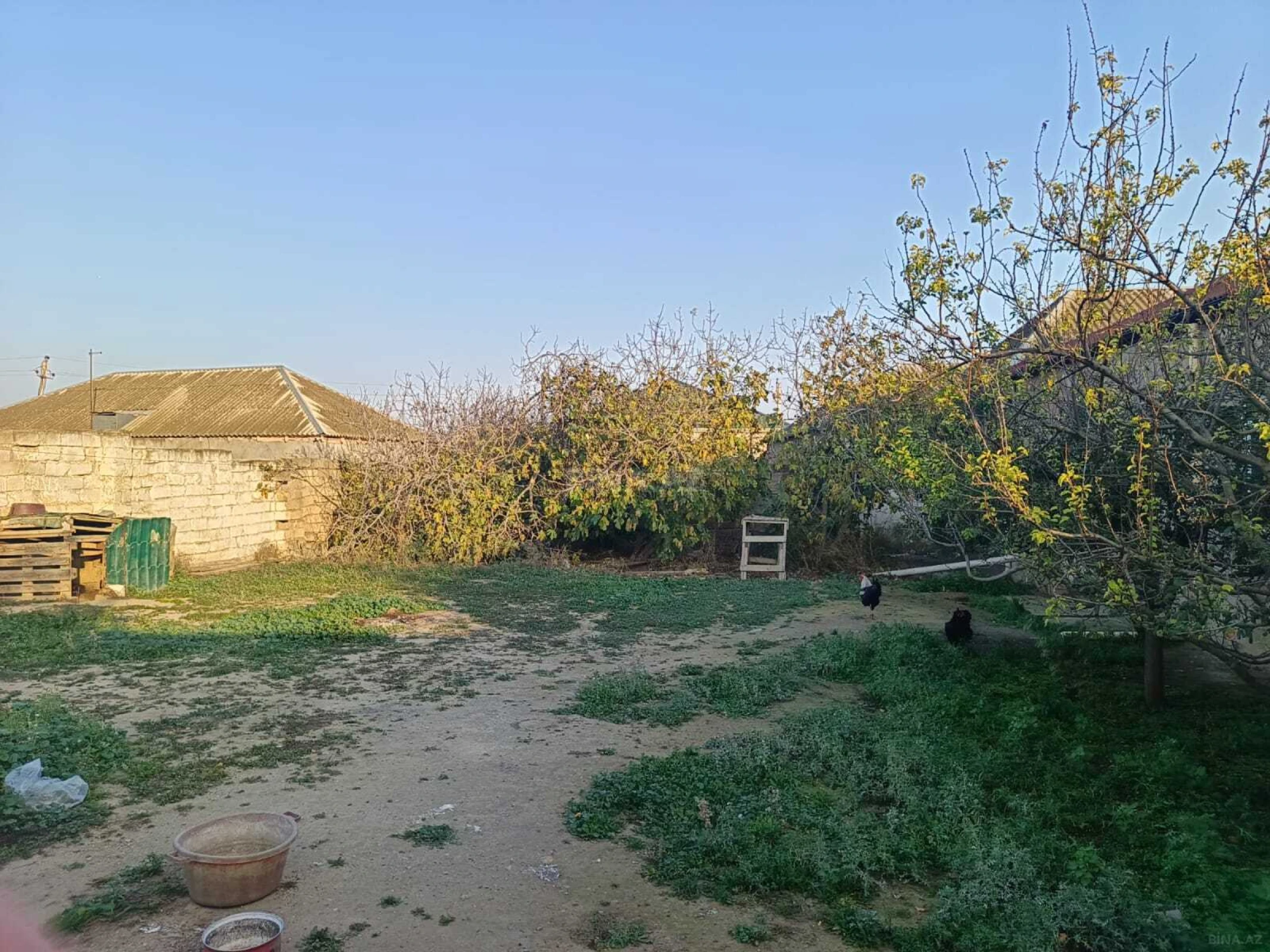 Satılır 10 otaqlı həyət evi 345 m²