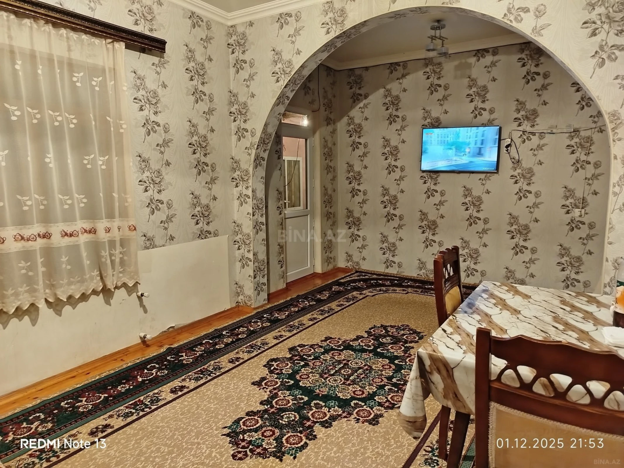 Satılır 10 otaqlı həyət evi 345 m²
