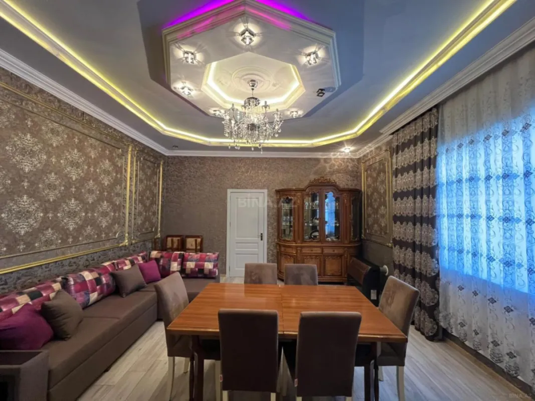 Satılır 10 otaqlı həyət evi 345 m²