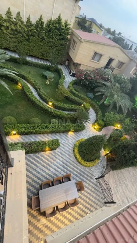 Kirayə verilir 5 otaqlı həyət evi 400 m²