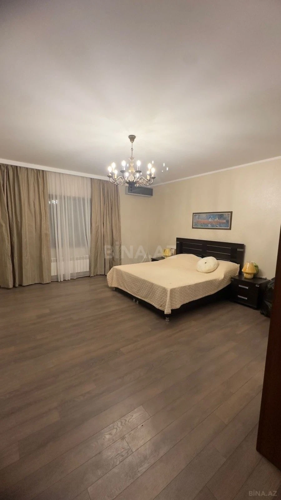 Kirayə verilir 5 otaqlı həyət evi 400 m²