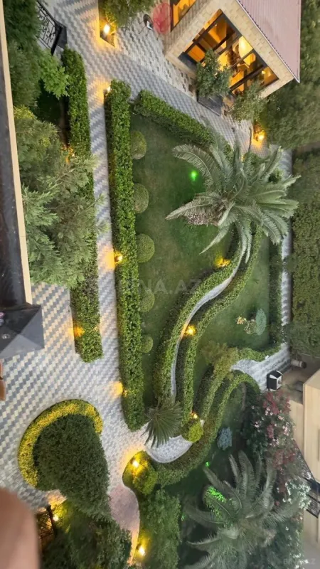 Kirayə verilir 5 otaqlı həyət evi 400 m²