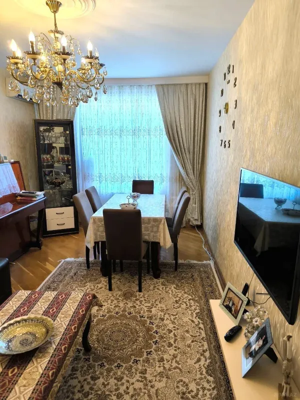 Satılır 3 otaqlı mənzil 82 m²