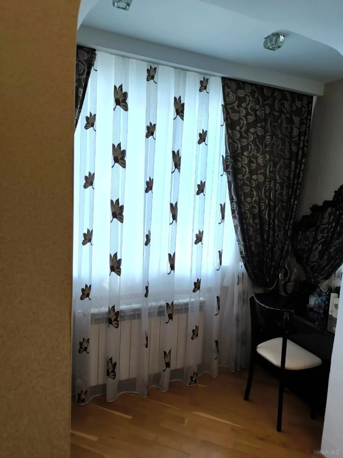 Satılır 3 otaqlı mənzil 82 m²