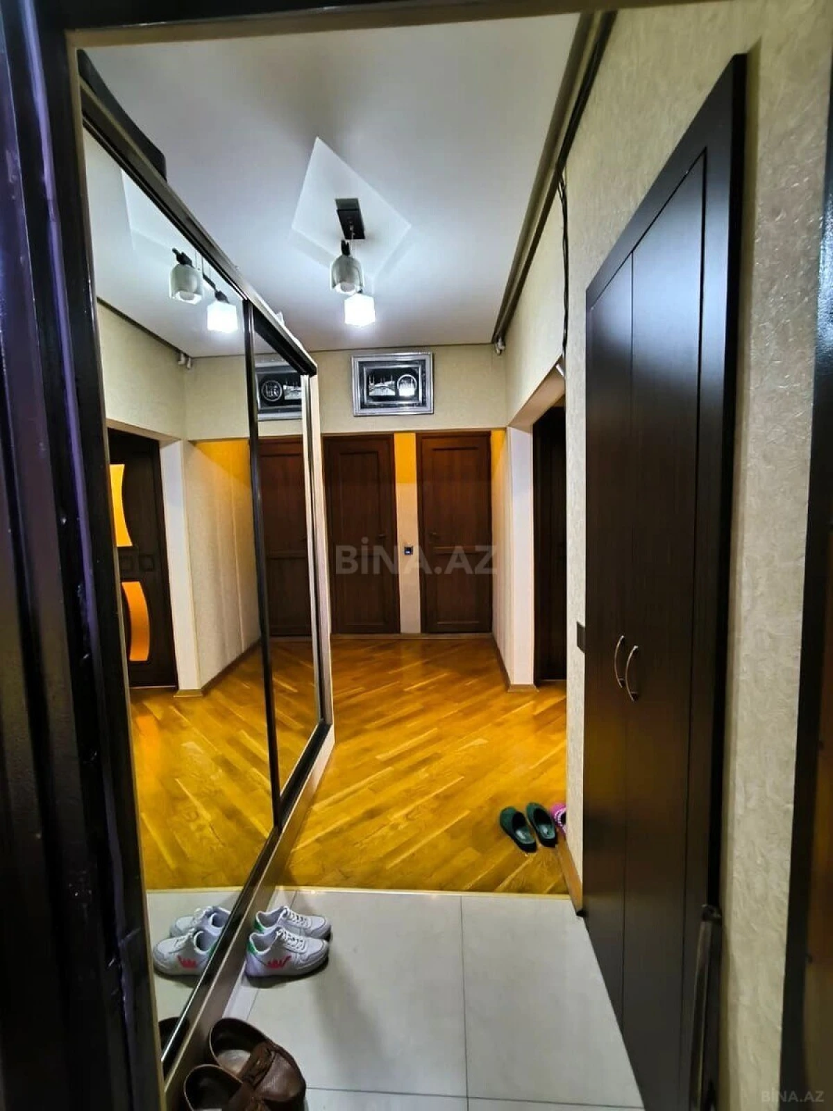 Satılır 3 otaqlı mənzil 82 m²