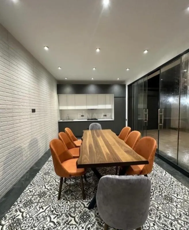 Kirayə verilir 4 otaqlı həyət evi 250 m²