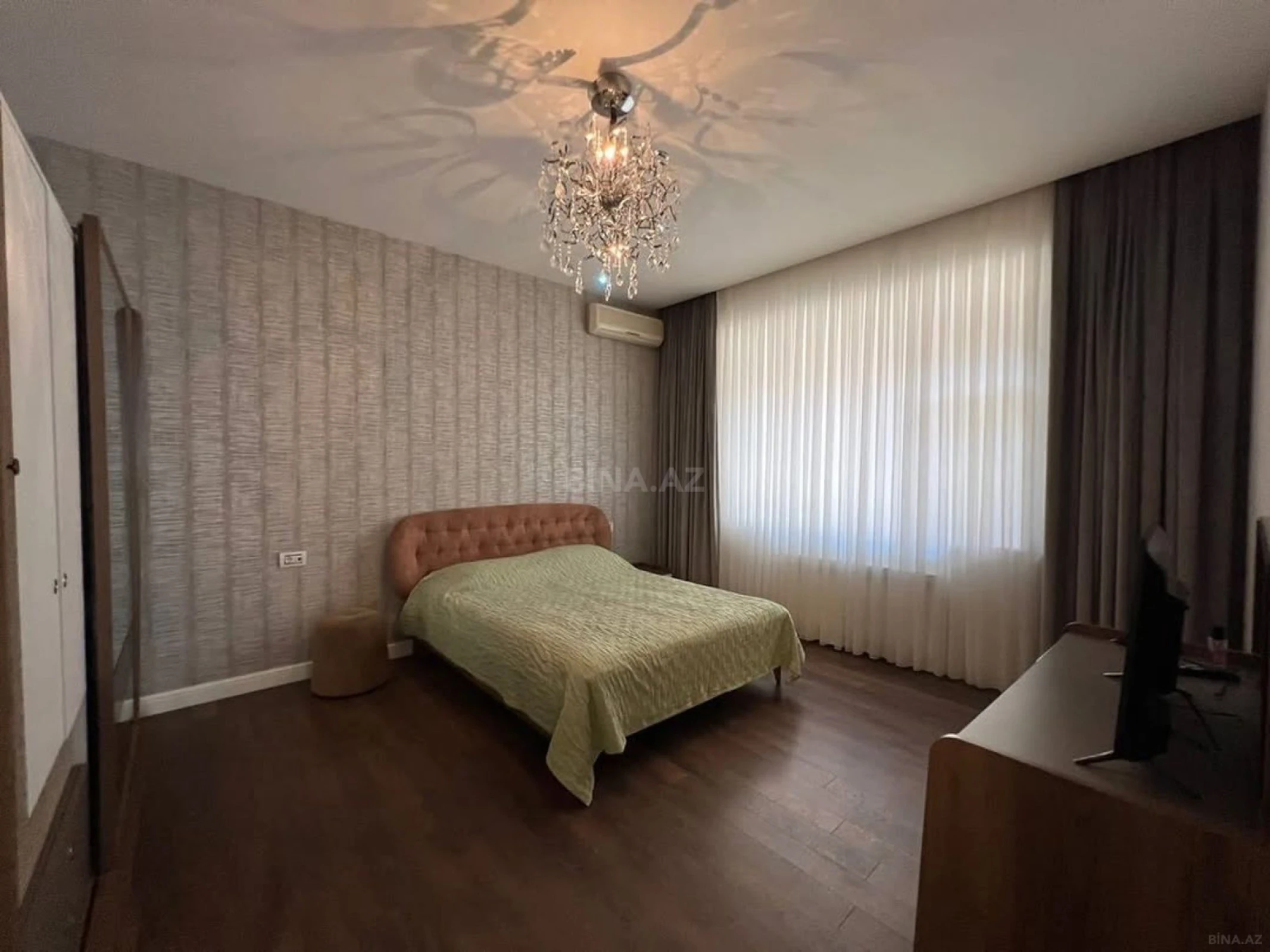 Kirayə verilir 5 otaqlı həyət evi 300 m²