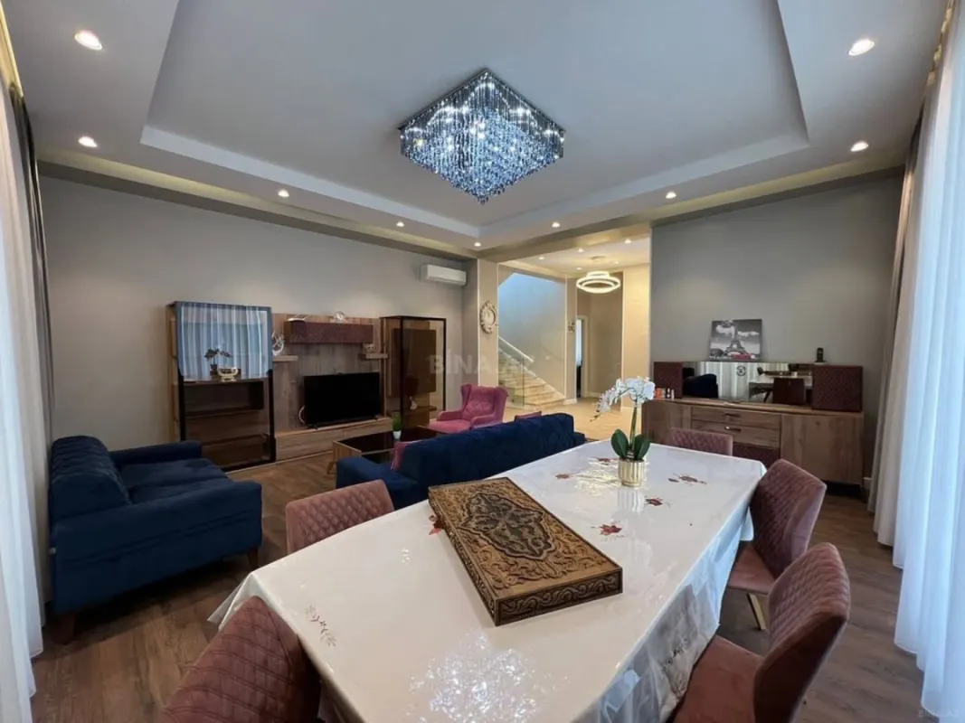 Kirayə verilir 5 otaqlı həyət evi 300 m²