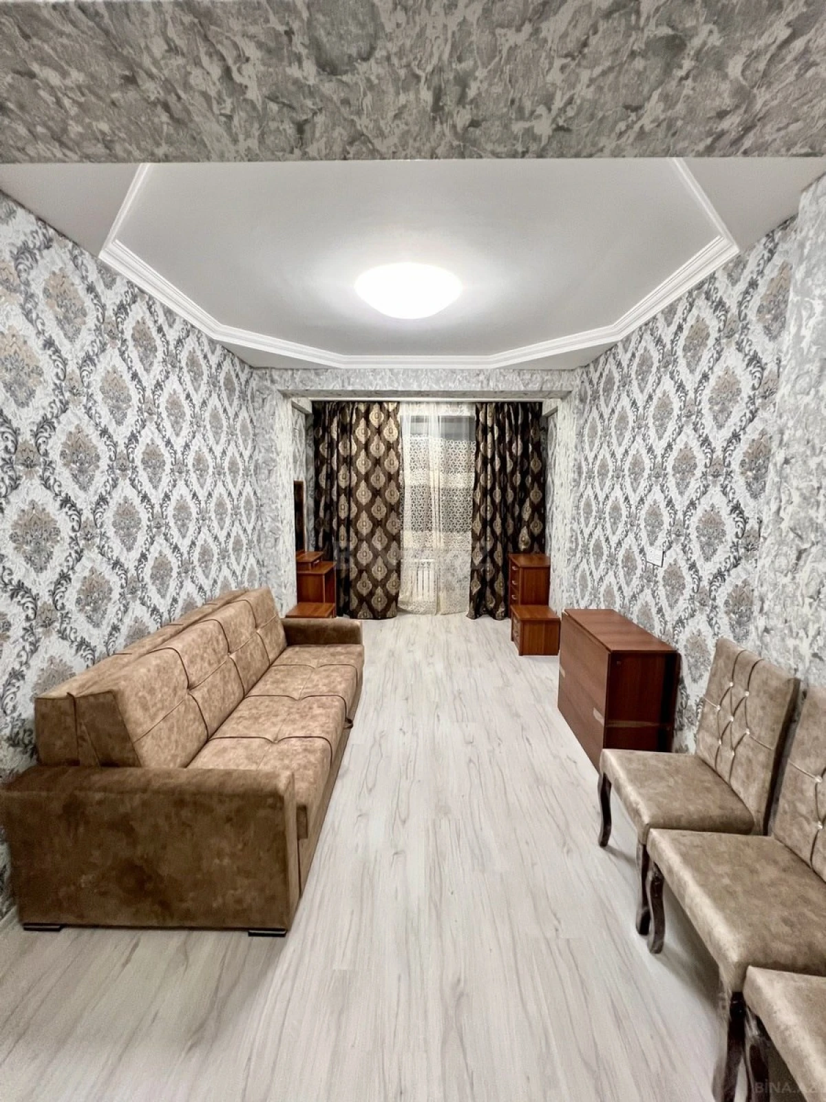 Kirayə verilir 1 otaqlı mənzil 60 m²
